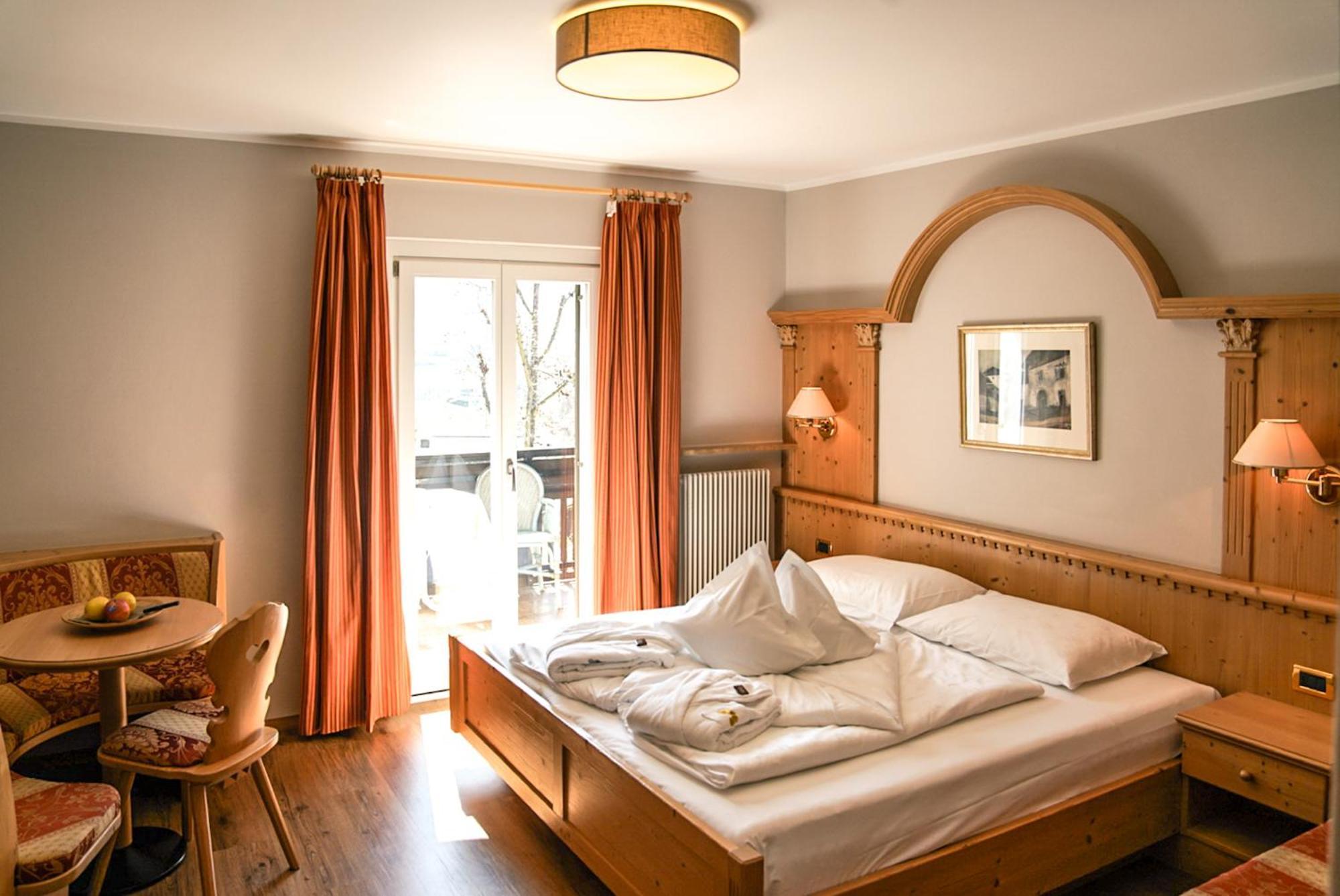 Alpwellhotel Burggraefler Tesimo Esterno foto