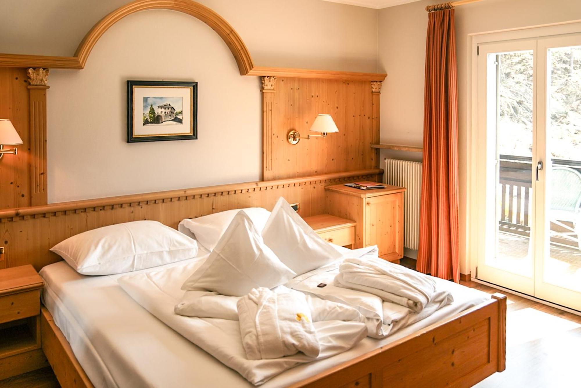Alpwellhotel Burggraefler Tesimo Esterno foto